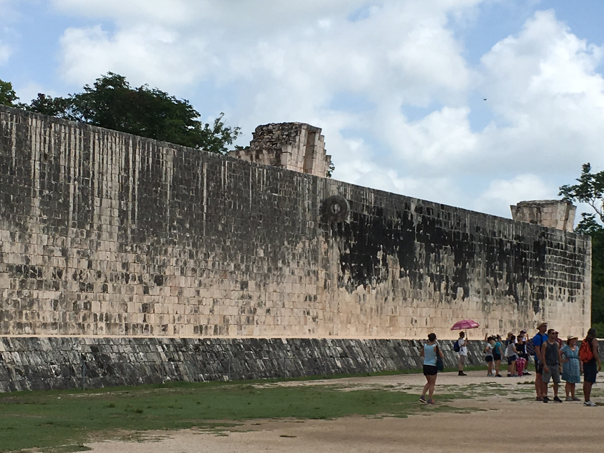chichenballcourt.jpg