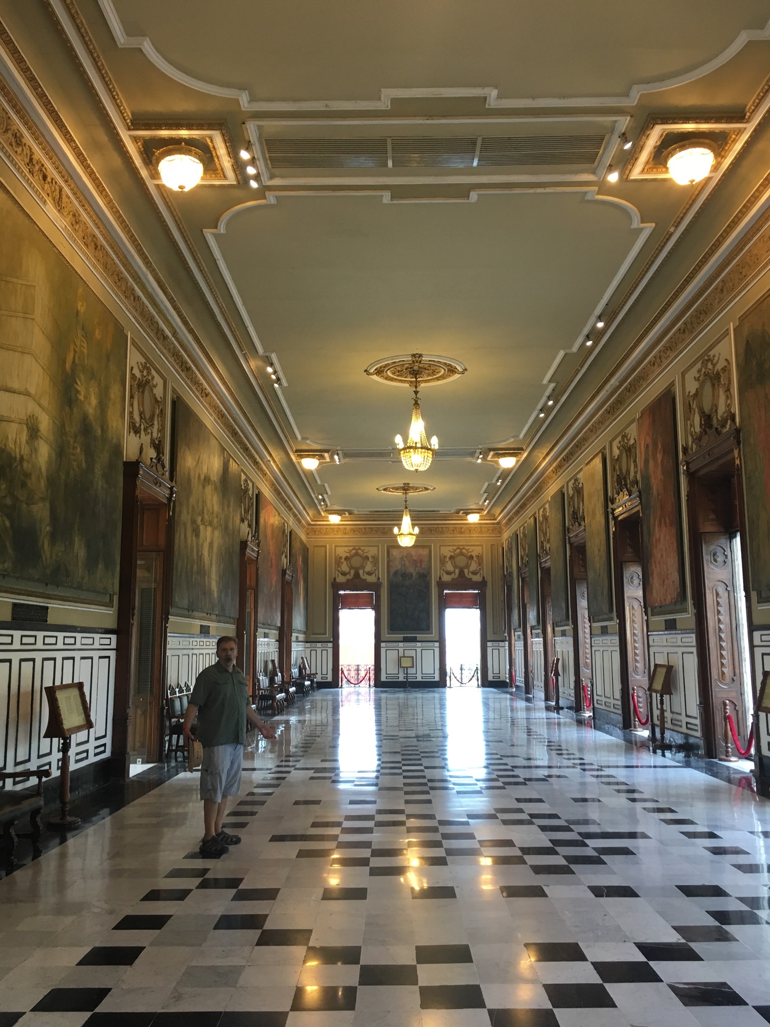 governorpalace.jpg